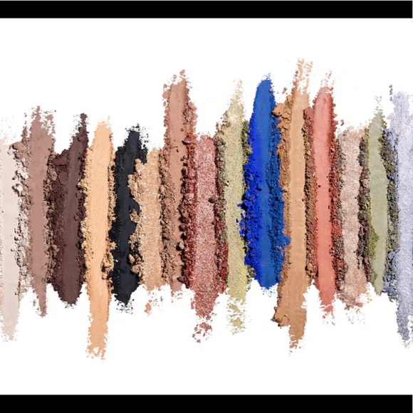 Patrick Starr One Size Eyeshadow palette! - Picture 2 of 6